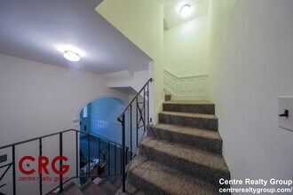 1712 Beacon St, Unit 2 in Brookline, MA - Building Photo - Building Photo