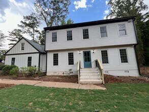 2461 Sheila Ln in Marietta, GA - Building Photo - Building Photo