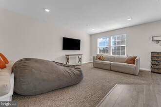 8805 Mimosa Ave in Clinton, MD - Building Photo - Building Photo