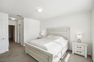3421 Cancun Ct in Cape Coral, FL - Building Photo