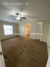300 N 13th St in Saratoga, WY - Building Photo - Building Photo