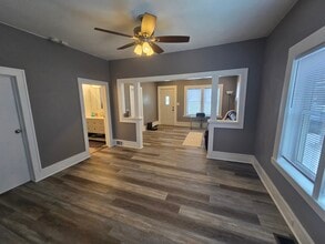 302 2nd Ave NE, Unit Lower in Brainerd, MN - Foto de edificio - Building Photo