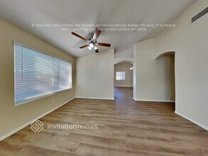 7302 N 76th Dr in Glendale, AZ - Foto de edificio - Building Photo