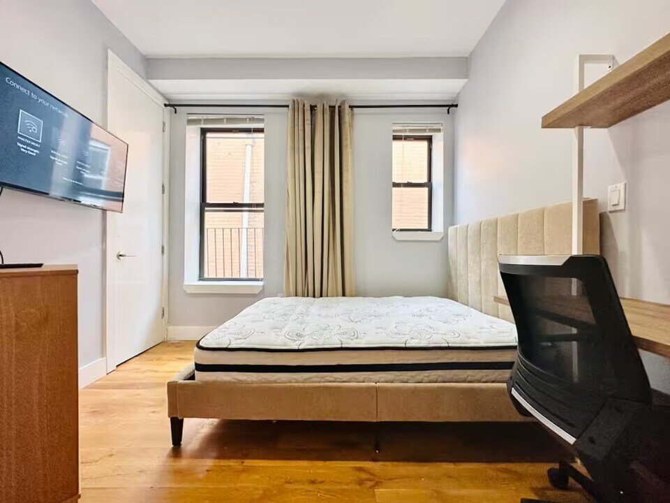 HDTV Room, Laundry, AC, 26 mins to Manhatt in Brooklyn, NY - Foto de edificio