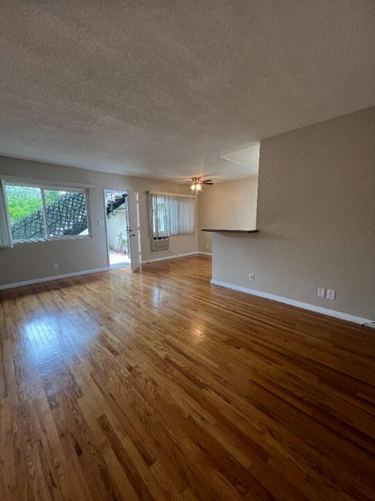 125 N Montague Ave in Fullerton, CA - Building Photo