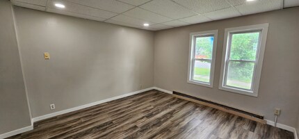 245 Monroe St SE in Hutchinson, MN - Building Photo - Building Photo