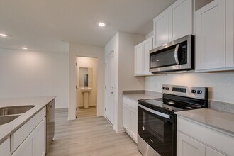 7379 Craig Cv Ct in North Las Vegas, NV - Building Photo - Building Photo