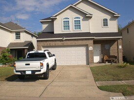 5742 Saluda Creek Ln in Houston, TX - Building Photo