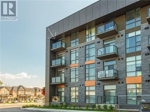 460 Dundas St E in Hamilton, ON - Building Photo - Building Photo