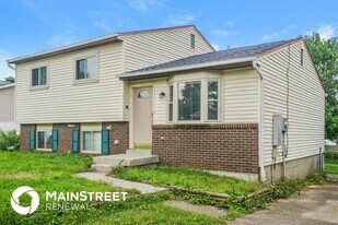 5010 Tolkien Ct, Unit 2 in Louisville, KY - Building Photo