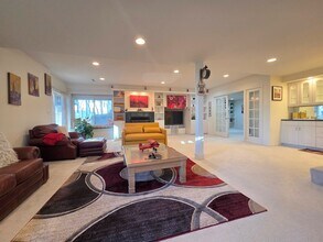 1025 Rosewood Dr in Carpentersville, IL - Building Photo - Building Photo