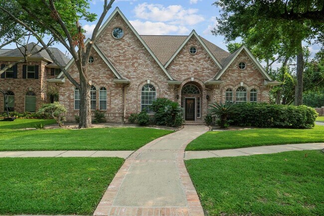13702 Sandpebble Chase