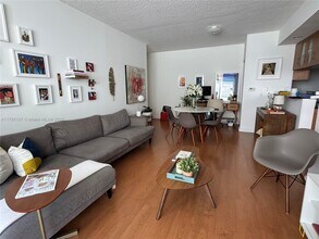 601 NE 23rd St, Unit 801 in Miami, FL - Building Photo - Building Photo