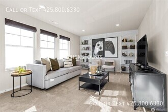 2423 Hyde Ct NE in Olympia, WA - Building Photo - Building Photo