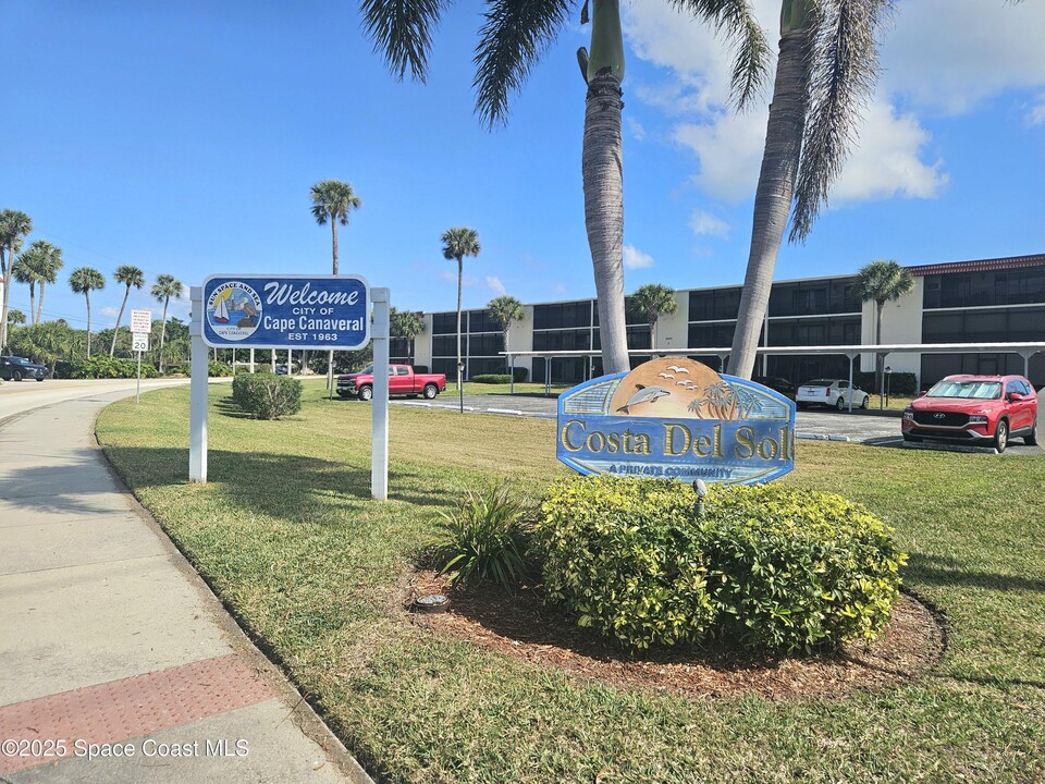 5800 N Banana River Blvd in Cape Canaveral, FL - Building Photo