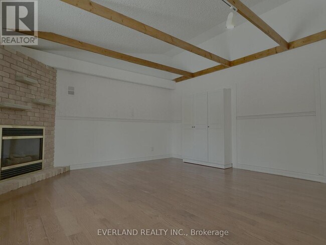 7 Shaughnessy Blvd in Toronto, ON - Building Photo - Building Photo