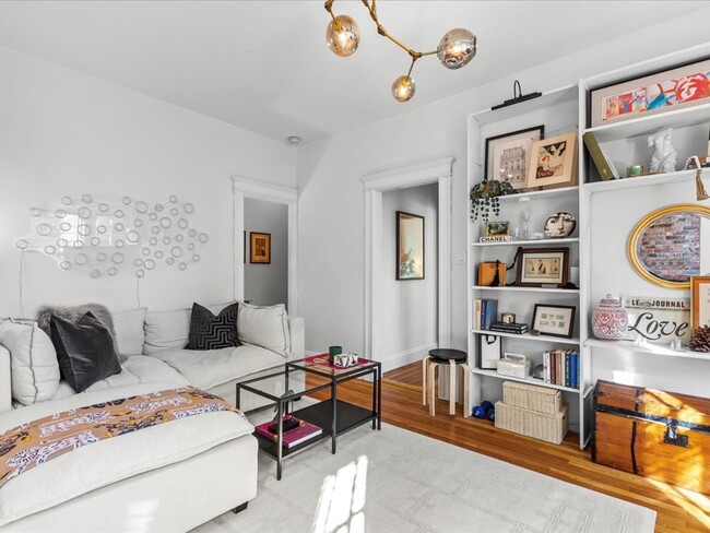 property at 4 Crawford St