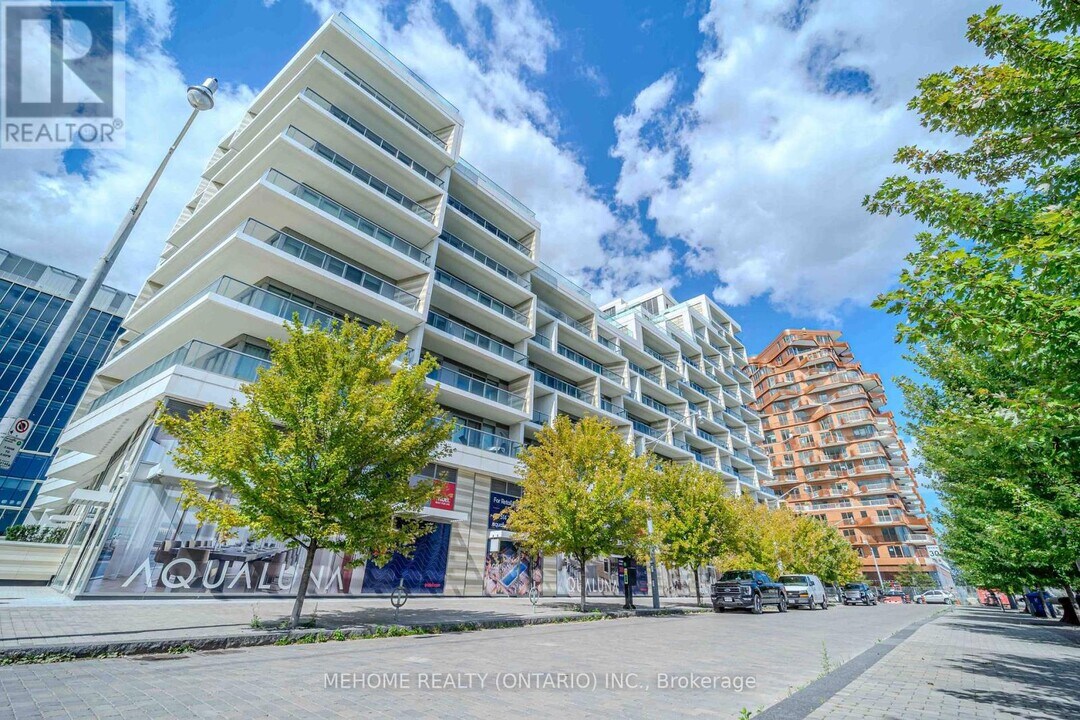 118-118 Merchants' Wharf in Toronto, ON - Building Photo