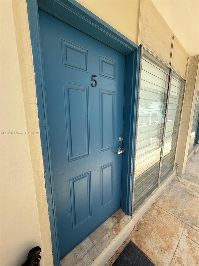 property at 1685 Jefferson Ave