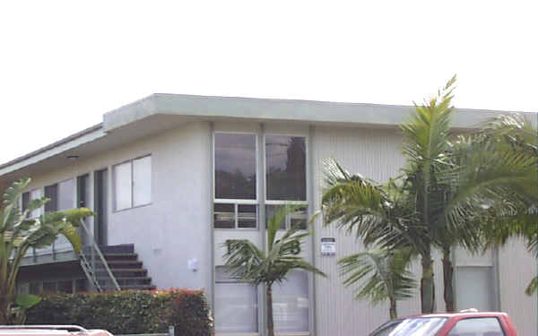 1268 E Meta St in Ventura, CA - Foto de edificio - Building Photo