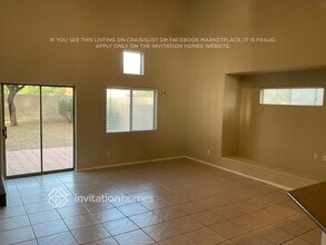 908 Eric Stocken Ave in North Las Vegas, NV - Building Photo - Building Photo