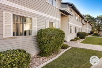 Parkway Commons in Salt Lake City, UT - Foto de edificio - Building Photo