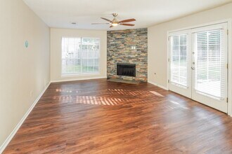 120 Eagle Rock Ct in Spring, TX - Building Photo - Building Photo
