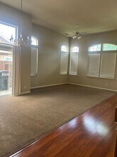 3895 Oakview Ct in Turlock, CA - Building Photo - Building Photo