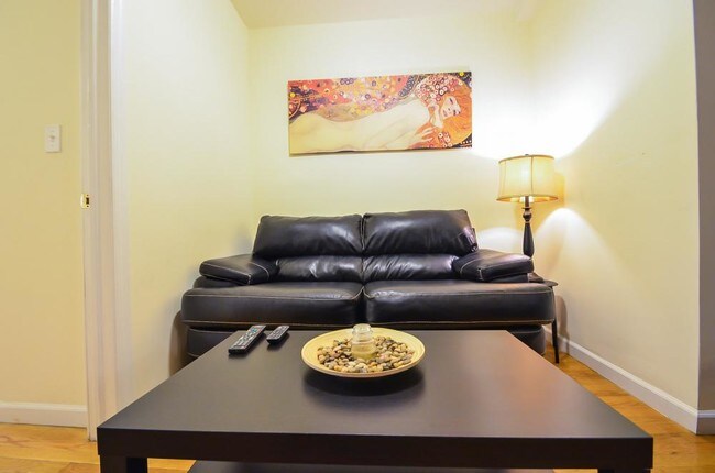 47 E 33rd St in New York, NY - Building Photo - Building Photo