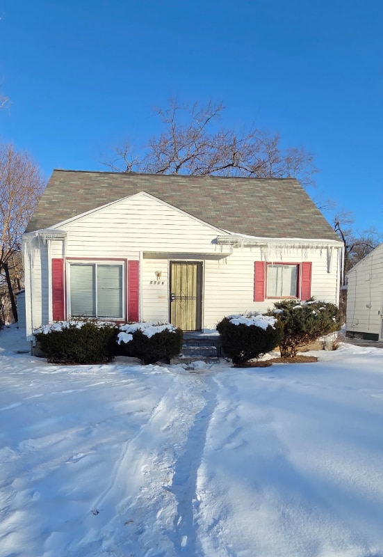 property at 5506 Baldwin Blvd