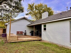 2701 Westwood Main Dr in Bryan, TX - Building Photo - Building Photo