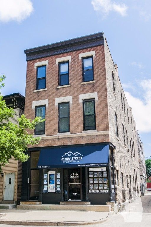 property at 2315 N Southport Ave