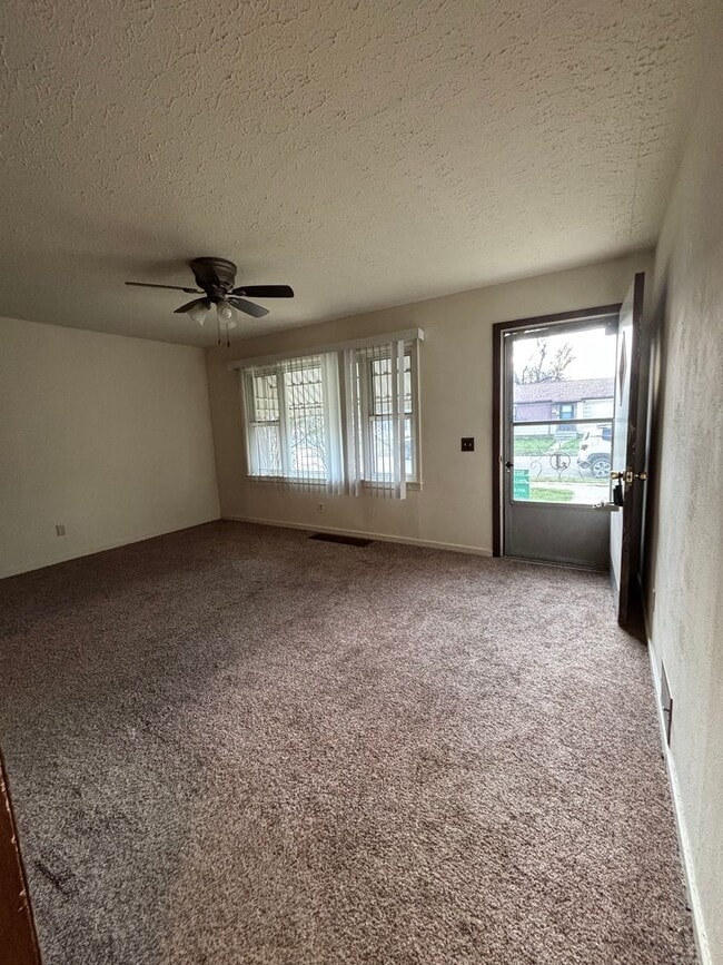 620 19th St NW in Minot, ND - Building Photo - Building Photo