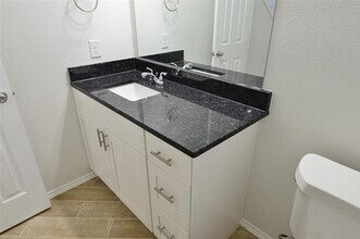 2369 Murphy Ct in Red Oak, TX - Foto de edificio - Building Photo