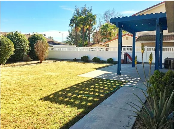 13339 Carnation Pl in Chino, CA - Building Photo - Building Photo