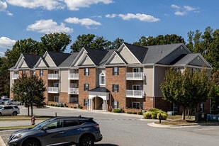 The Gables of Spring Creek in Forest, VA - Building Photo