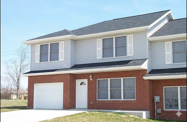 3881 S Cramer Cir in Bloomington, IN - Building Photo - Building Photo