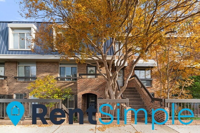 property at 1673 S Hayes St