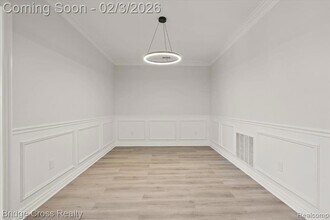 5685 Twin Oaks Dr, Unit 164 in Sterling Heights, MI - Foto de edificio - Building Photo