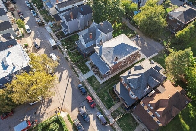 533 N Euclid Ave in Pittsburgh, PA - Building Photo - Building Photo