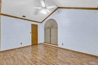 15 N 21st St in McAllen, TX - Building Photo - Building Photo