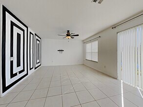 4935 Poolside Dr in St. Cloud, FL - Building Photo - Building Photo