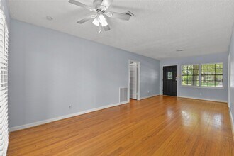 950 Lamonte Ln in Houston, TX - Building Photo - Building Photo