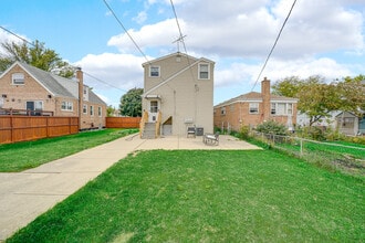 5535 S Kildare Ave in Chicago, IL - Building Photo - Building Photo