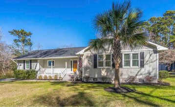 617 Porters Neck Rd in Wilmington, NC - Building Photo - Building Photo