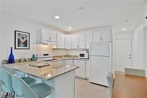 131 Eucalyptus Ct in Fort Myers Beach, FL - Foto de edificio - Building Photo