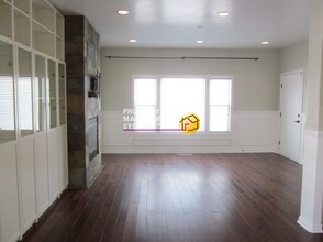 10936 Sunup Way in South Jordan, UT - Building Photo - Building Photo