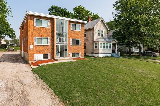 Elliott Apartments in Cincinnati, OH - Building Photo - Building Photo
