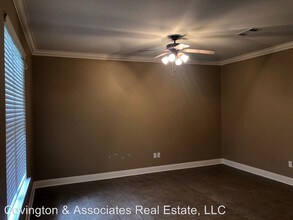 10600 Lakes Blvd in Baton Rouge, LA - Building Photo - Building Photo