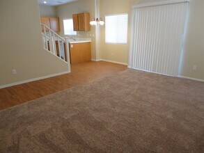 3168 Castle Canyon Ave in Henderson, NV - Building Photo - Building Photo